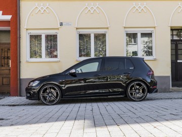 VW Golf R rywalem Audi RS3?